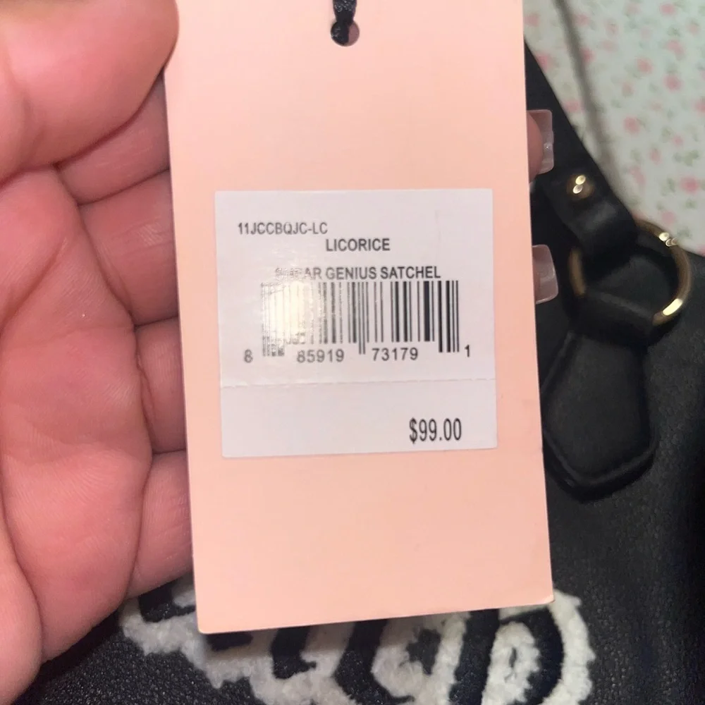 Juicy Couture Black Bag with White Trim - Picture 5 of 5